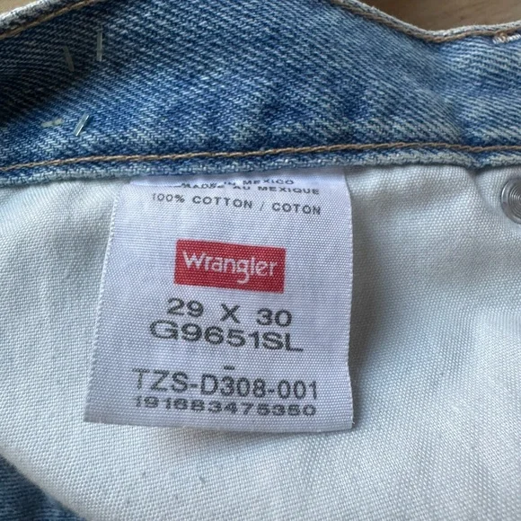 Wrangler Premium Quality Jeans 29x30 Straight Leg Light Wash Denim Classic Fit - Picture 6 of 6